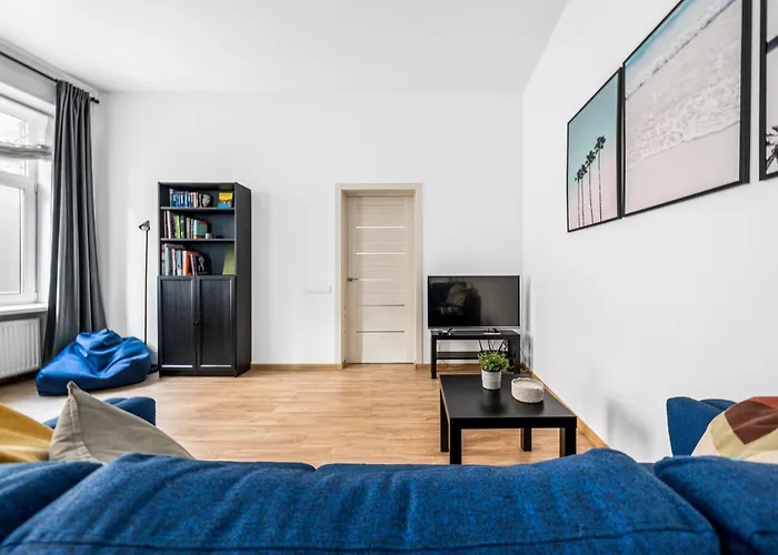 Spacious And Bright Lukiskiu Square Apartment