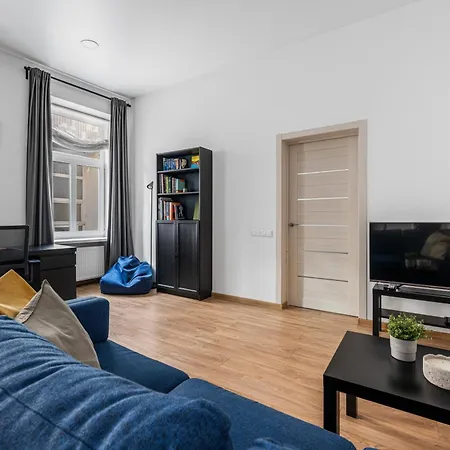 Spacious And Bright Lukiskiu Square *